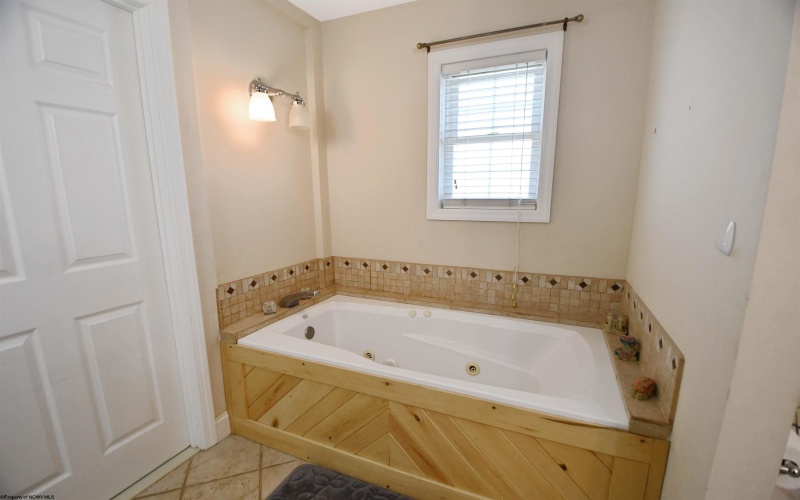 84 Allen Drive, Bruceton Mills, West Virginia 26525, 3 Bedrooms Bedrooms, 8 Rooms Rooms,2 BathroomsBathrooms,Single Family Detached,For Sale,Allen,10162564