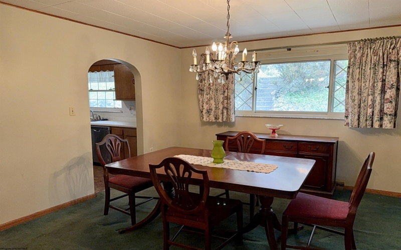 1415 Pleasant Valley Road, Fairmont, West Virginia 26554, 3 Bedrooms Bedrooms, 7 Rooms Rooms,2 BathroomsBathrooms,Single Family Detached,For Sale,Pleasant Valley,10162566