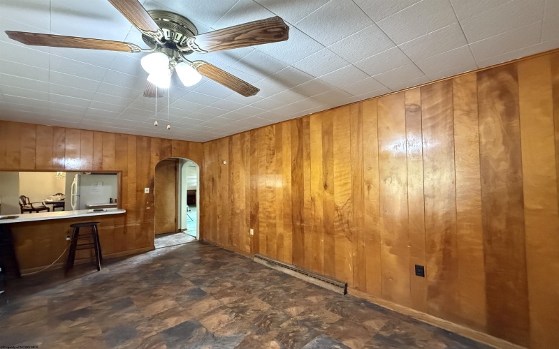 1415 Pleasant Valley Road, Fairmont, West Virginia 26554, 3 Bedrooms Bedrooms, 7 Rooms Rooms,2 BathroomsBathrooms,Single Family Detached,For Sale,Pleasant Valley,10162566