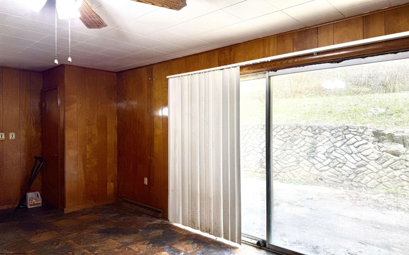 1415 Pleasant Valley Road, Fairmont, West Virginia 26554, 3 Bedrooms Bedrooms, 7 Rooms Rooms,2 BathroomsBathrooms,Single Family Detached,For Sale,Pleasant Valley,10162566