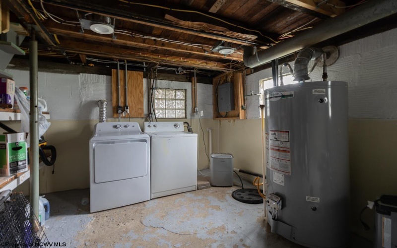 8712 Cost Avenue, Stonewood, West Virginia 26301, 3 Bedrooms Bedrooms, 6 Rooms Rooms,1 BathroomBathrooms,Single Family Detached,For Sale,Cost,10162563