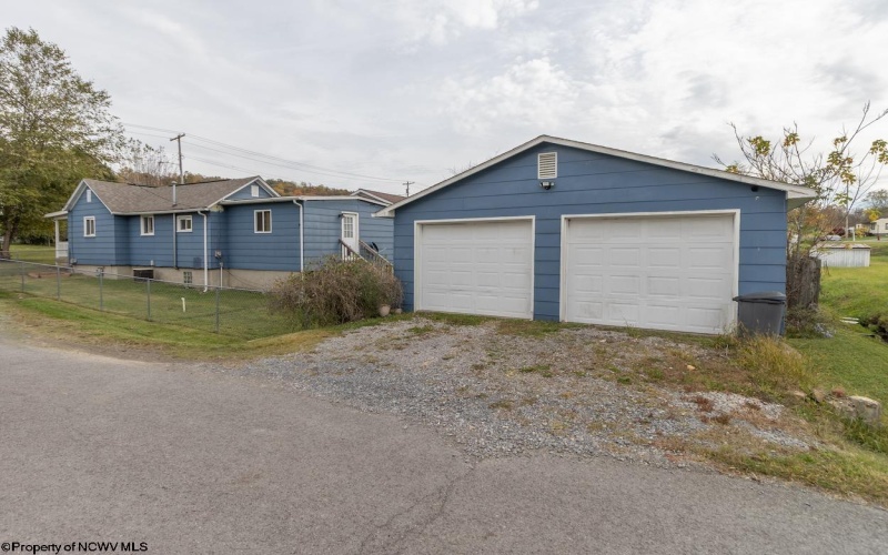 8712 Cost Avenue, Stonewood, West Virginia 26301, 3 Bedrooms Bedrooms, 6 Rooms Rooms,1 BathroomBathrooms,Single Family Detached,For Sale,Cost,10162563