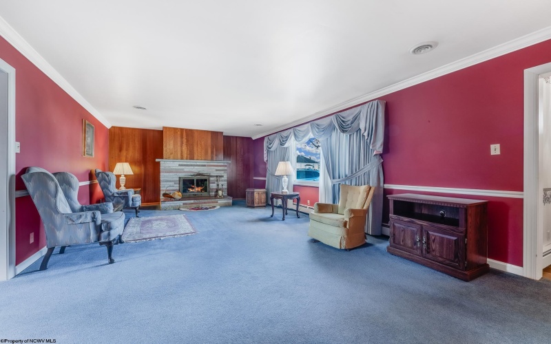 68 Morgantown Street, Fairchance, Pennsylvania 15436, 3 Bedrooms Bedrooms, 6 Rooms Rooms,2 BathroomsBathrooms,Single Family Detached,For Sale,Morgantown,10162562