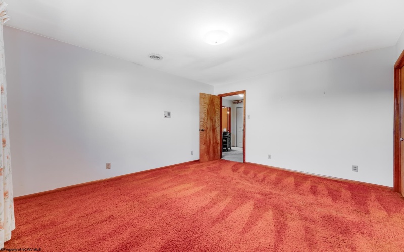 68 Morgantown Street, Fairchance, Pennsylvania 15436, 3 Bedrooms Bedrooms, 6 Rooms Rooms,2 BathroomsBathrooms,Single Family Detached,For Sale,Morgantown,10162562