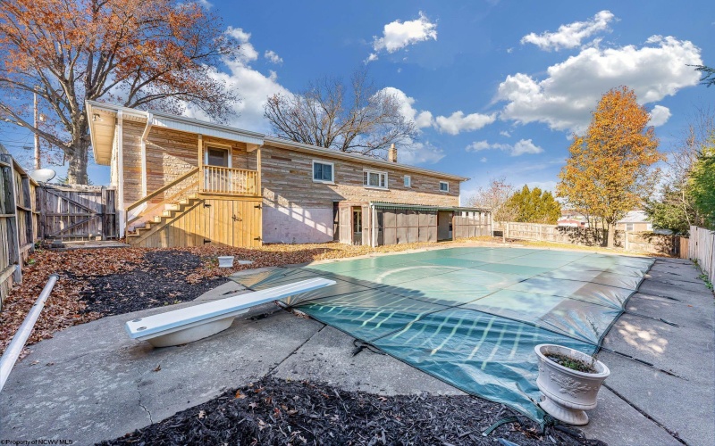 68 Morgantown Street, Fairchance, Pennsylvania 15436, 3 Bedrooms Bedrooms, 6 Rooms Rooms,2 BathroomsBathrooms,Single Family Detached,For Sale,Morgantown,10162562