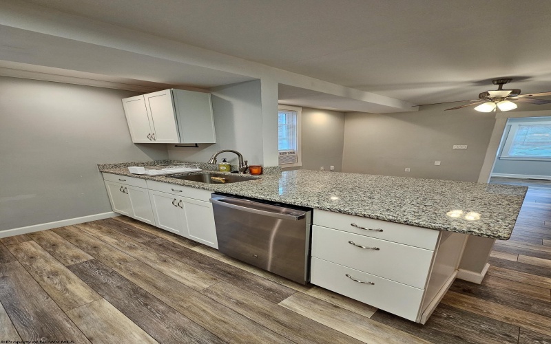 1308 Montrose Street, Morgantown, West Virginia 26505, 2 Bedrooms Bedrooms, 6 Rooms Rooms,1 BathroomBathrooms,Single Family Detached,For Sale,Montrose,10162569