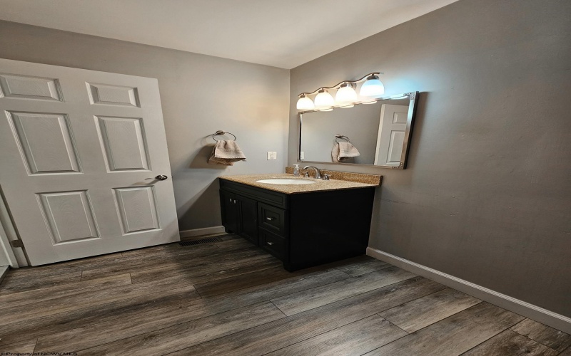 1308 Montrose Street, Morgantown, West Virginia 26505, 2 Bedrooms Bedrooms, 6 Rooms Rooms,1 BathroomBathrooms,Single Family Detached,For Sale,Montrose,10162569