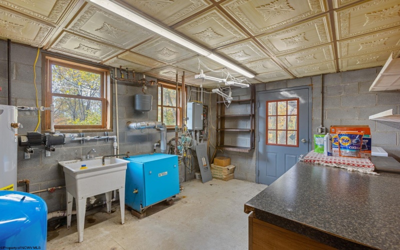 611 Mount Liberty Road, Philippi, West Virginia 26416, ,Multi-unit/income,For Sale,Mount Liberty,10162570