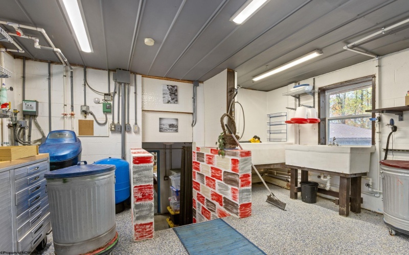 611 Mount Liberty Road, Philippi, West Virginia 26416, ,Multi-unit/income,For Sale,Mount Liberty,10162570