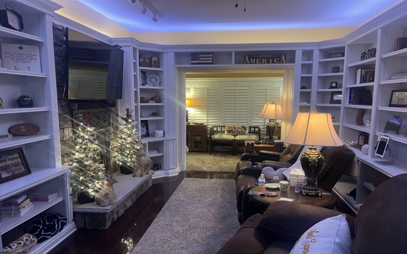 4759 Ridgetop Drive, Morgantown, West Virginia 26508, 5 Bedrooms Bedrooms, 13 Rooms Rooms,4 BathroomsBathrooms,Single Family Detached,For Sale,Ridgetop,10159336