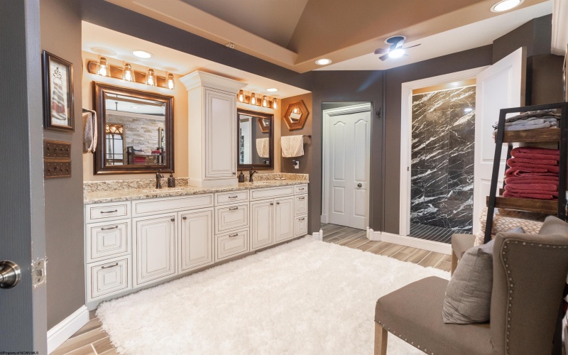 4759 Ridgetop Drive, Morgantown, West Virginia 26508, 5 Bedrooms Bedrooms, 13 Rooms Rooms,4 BathroomsBathrooms,Single Family Detached,For Sale,Ridgetop,10159336