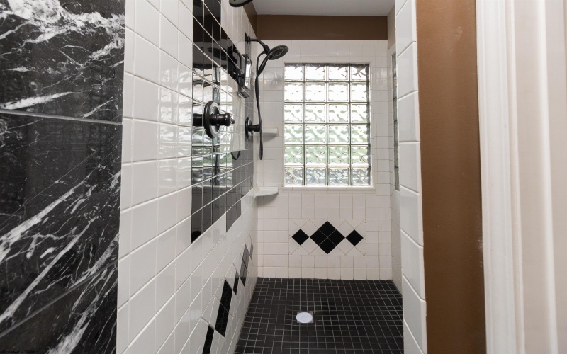 4759 Ridgetop Drive, Morgantown, West Virginia 26508, 5 Bedrooms Bedrooms, 13 Rooms Rooms,4 BathroomsBathrooms,Single Family Detached,For Sale,Ridgetop,10159336