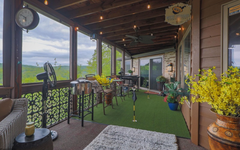 4759 Ridgetop Drive, Morgantown, West Virginia 26508, 5 Bedrooms Bedrooms, 13 Rooms Rooms,4 BathroomsBathrooms,Single Family Detached,For Sale,Ridgetop,10159336