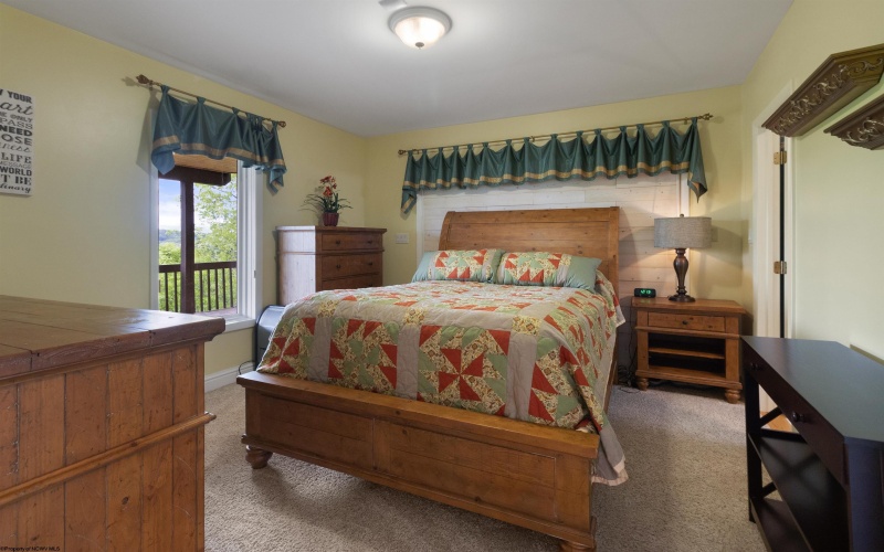 4759 Ridgetop Drive, Morgantown, West Virginia 26508, 5 Bedrooms Bedrooms, 13 Rooms Rooms,4 BathroomsBathrooms,Single Family Detached,For Sale,Ridgetop,10159336