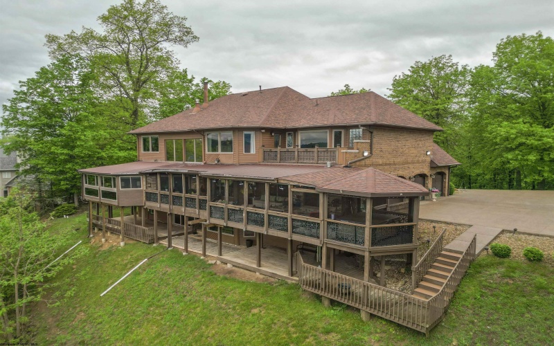 4759 Ridgetop Drive, Morgantown, West Virginia 26508, 5 Bedrooms Bedrooms, 13 Rooms Rooms,4 BathroomsBathrooms,Single Family Detached,For Sale,Ridgetop,10159336