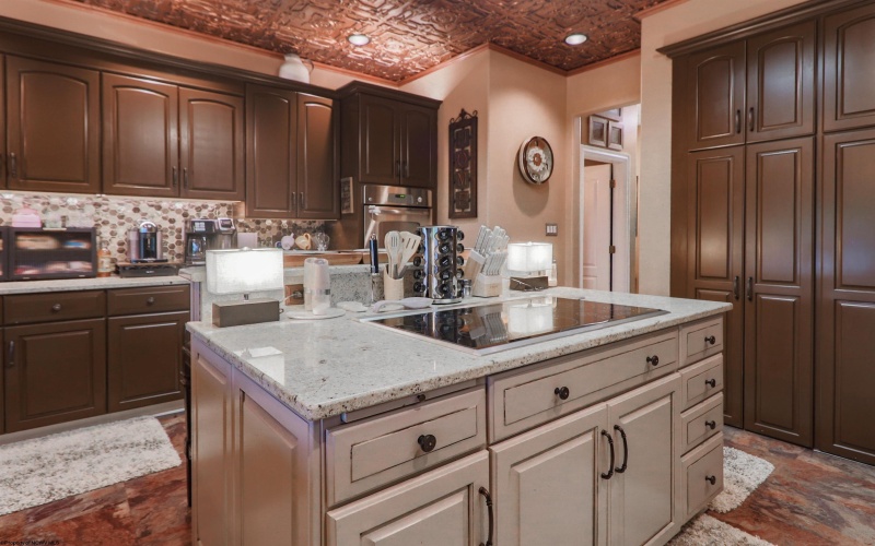 4759 Ridgetop Drive, Morgantown, West Virginia 26508, 5 Bedrooms Bedrooms, 13 Rooms Rooms,4 BathroomsBathrooms,Single Family Detached,For Sale,Ridgetop,10159336