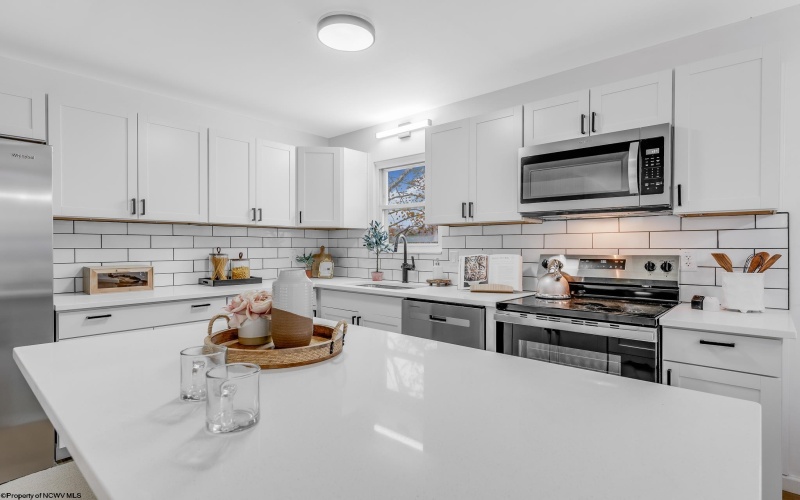 536 Cherokee Drive, Morgantown, West Virginia 26508, 4 Bedrooms Bedrooms, 8 Rooms Rooms,2 BathroomsBathrooms,Single Family Detached,For Sale,Cherokee,10162574