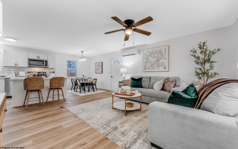 536 Cherokee Drive, Morgantown, West Virginia 26508, 4 Bedrooms Bedrooms, 8 Rooms Rooms,2 BathroomsBathrooms,Single Family Detached,For Sale,Cherokee,10162574