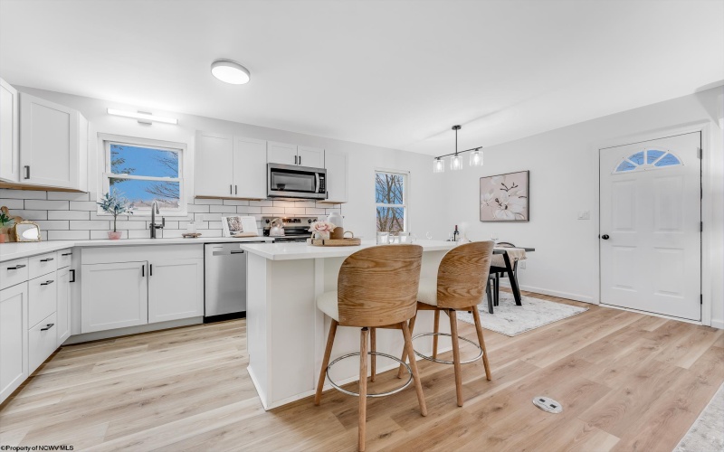 536 Cherokee Drive, Morgantown, West Virginia 26508, 4 Bedrooms Bedrooms, 8 Rooms Rooms,2 BathroomsBathrooms,Single Family Detached,For Sale,Cherokee,10162574