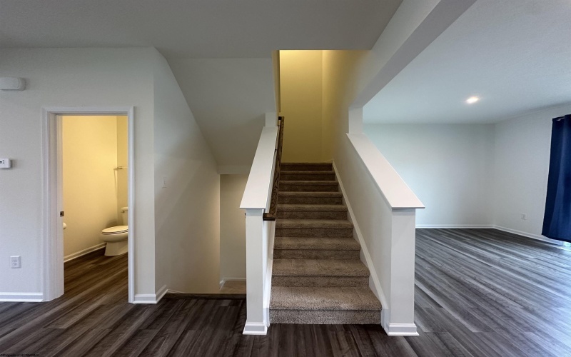 310 Bay Street, Morgantown, West Virginia 26508, 4 Bedrooms Bedrooms, 7 Rooms Rooms,4 BathroomsBathrooms,Residential Rentals,For Rent,Bay,10162575