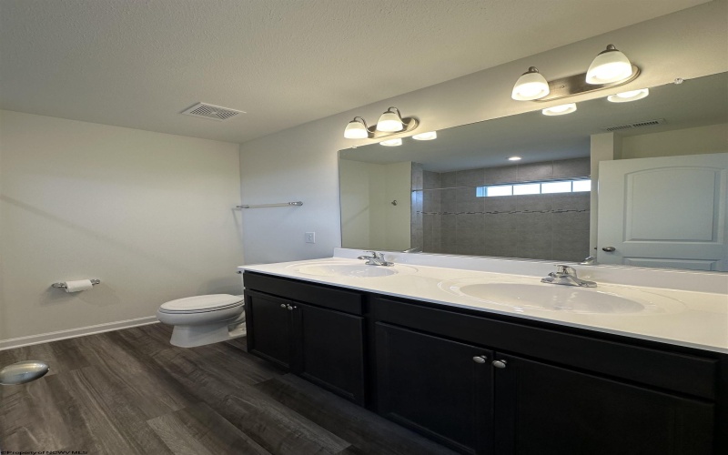 310 Bay Street, Morgantown, West Virginia 26508, 4 Bedrooms Bedrooms, 7 Rooms Rooms,4 BathroomsBathrooms,Residential Rentals,For Rent,Bay,10162575