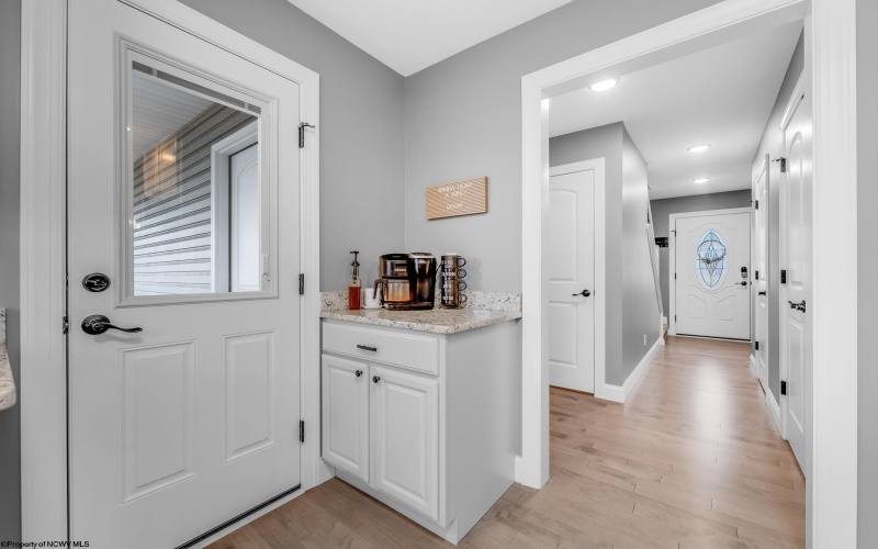 115 Canto Drive, Morgantown, West Virginia 26508, 3 Bedrooms Bedrooms, 6 Rooms Rooms,2 BathroomsBathrooms,Single Family Detached,For Sale,Canto,10162589