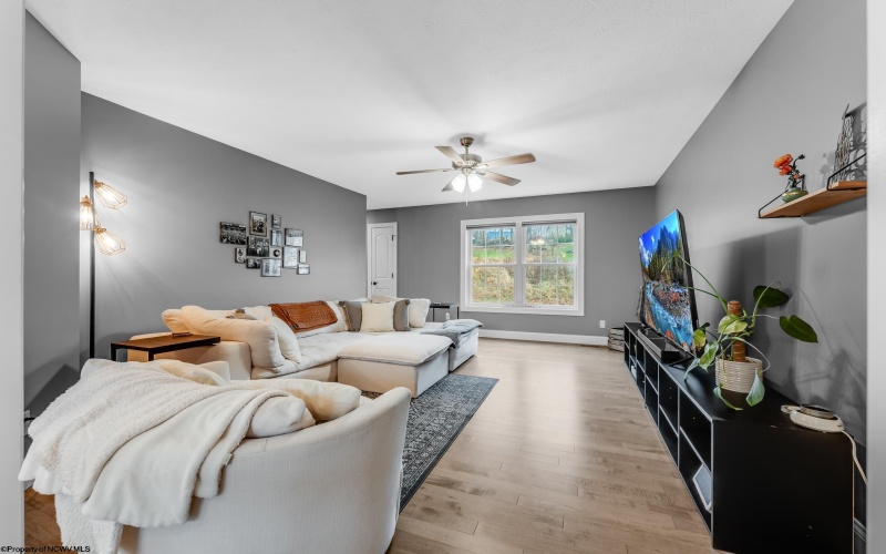 115 Canto Drive, Morgantown, West Virginia 26508, 3 Bedrooms Bedrooms, 6 Rooms Rooms,2 BathroomsBathrooms,Single Family Detached,For Sale,Canto,10162589