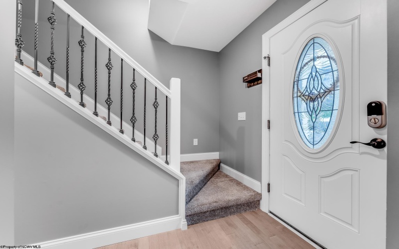 115 Canto Drive, Morgantown, West Virginia 26508, 3 Bedrooms Bedrooms, 6 Rooms Rooms,2 BathroomsBathrooms,Single Family Detached,For Sale,Canto,10162589