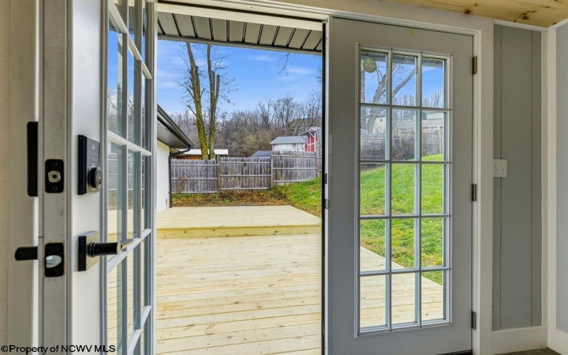 1520 Johnson Avenue, Bridgeport, West Virginia 26330, 3 Bedrooms Bedrooms, 6 Rooms Rooms,1 BathroomBathrooms,Single Family Detached,For Sale,Johnson,10162581