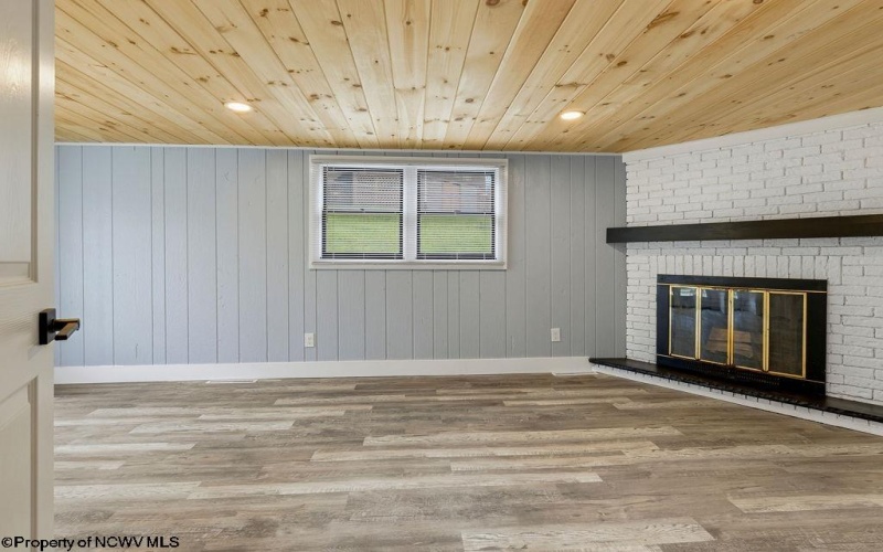 1520 Johnson Avenue, Bridgeport, West Virginia 26330, 3 Bedrooms Bedrooms, 6 Rooms Rooms,1 BathroomBathrooms,Single Family Detached,For Sale,Johnson,10162581