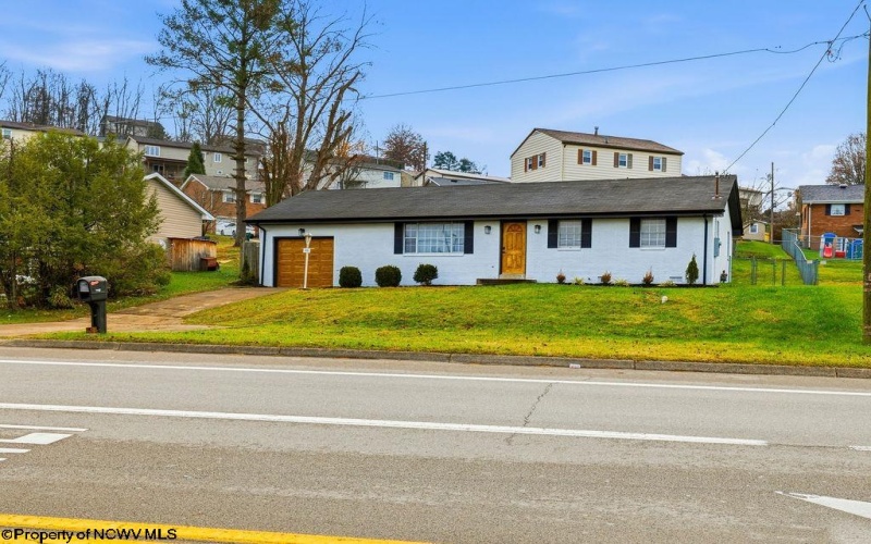 1520 Johnson Avenue, Bridgeport, West Virginia 26330, 3 Bedrooms Bedrooms, 6 Rooms Rooms,1 BathroomBathrooms,Single Family Detached,For Sale,Johnson,10162581