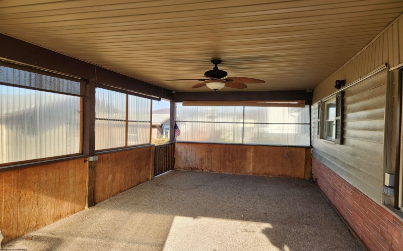 1802 21st Street, Clarksburg, West Virginia 26301, 2 Bedrooms Bedrooms, 7 Rooms Rooms,1 BathroomBathrooms,Single Family Detached,For Sale,21st,10162588