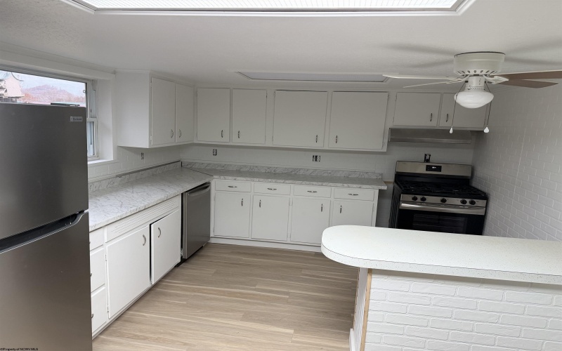 1802 21st Street, Clarksburg, West Virginia 26301, 2 Bedrooms Bedrooms, 7 Rooms Rooms,1 BathroomBathrooms,Single Family Detached,For Sale,21st,10162588