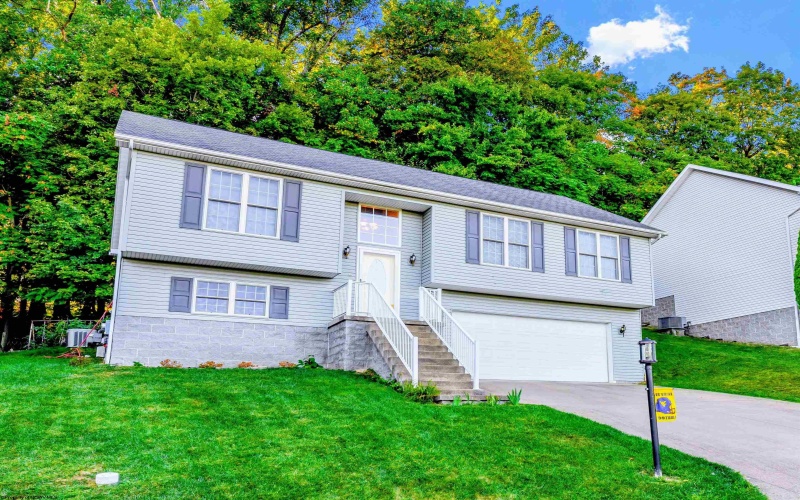 436 December Lane, Morgantown, West Virginia 26508, 3 Bedrooms Bedrooms, 9 Rooms Rooms,3 BathroomsBathrooms,Single Family Detached,For Sale,December,10161644 436 December Lane, Morgantown, West Virginia 26508, 3 Bedrooms Bedrooms, 9 Rooms Rooms,3 BathroomsBathrooms,Single Family Detached,For Sale,December,10161644