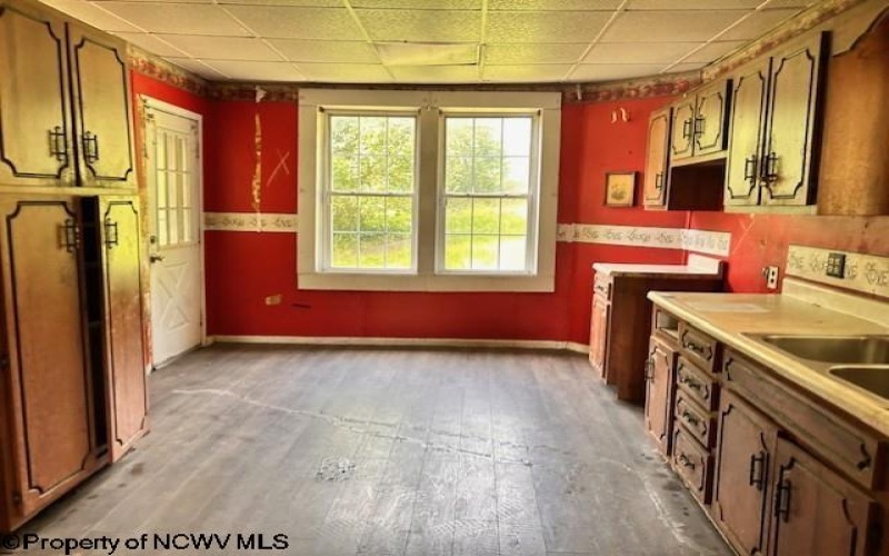 210 Excelsior Street, Newburg, West Virginia 26410, 3 Bedrooms Bedrooms, 7 Rooms Rooms,1 BathroomBathrooms,Single Family Detached,For Sale,Excelsior,10160991