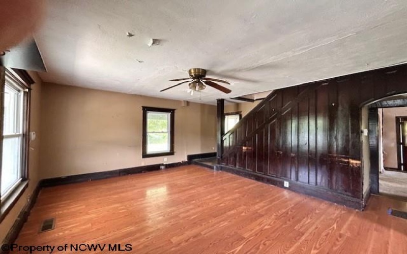 210 Excelsior Street, Newburg, West Virginia 26410, 3 Bedrooms Bedrooms, 7 Rooms Rooms,1 BathroomBathrooms,Single Family Detached,For Sale,Excelsior,10160991