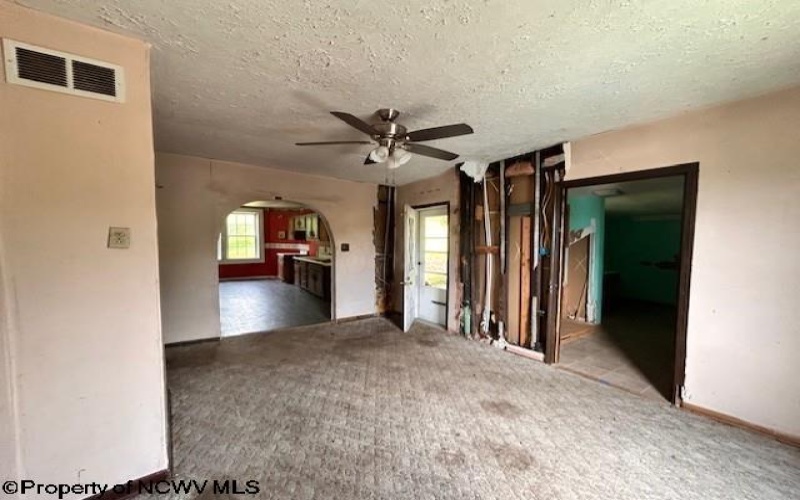 210 Excelsior Street, Newburg, West Virginia 26410, 3 Bedrooms Bedrooms, 7 Rooms Rooms,1 BathroomBathrooms,Single Family Detached,For Sale,Excelsior,10160991