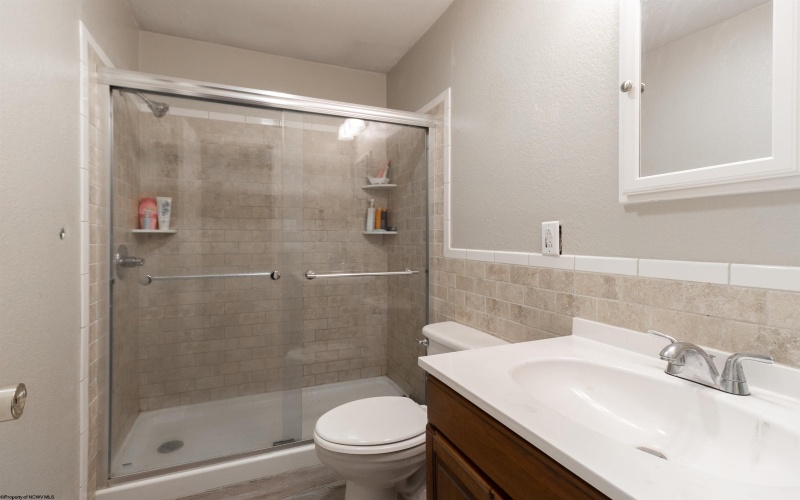 101-109 Shawn Avenue, Nutter Fort, West Virginia 26301, ,Multi-unit/income,For Sale,Shawn,10162595