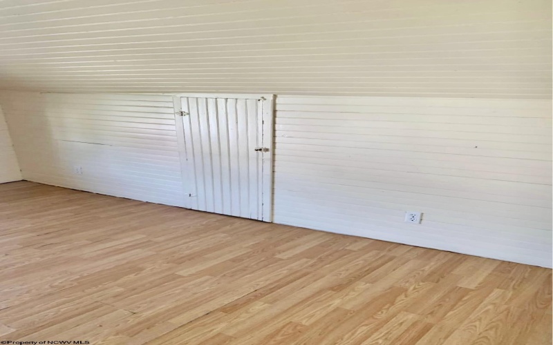 605 Walnut Avenue, Fairmont, West Virginia 26554, ,Multi-unit/income,For Sale,Walnut,10162602