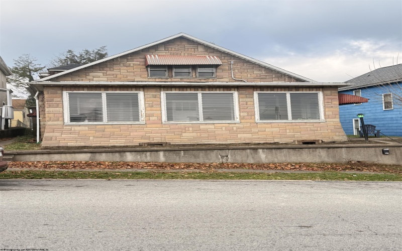 605 Walnut Avenue, Fairmont, West Virginia 26554, ,Multi-unit/income,For Sale,Walnut,10162602