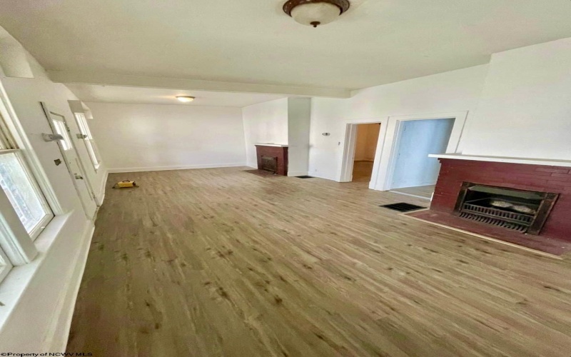 605 Walnut Avenue, Fairmont, West Virginia 26554, ,Multi-unit/income,For Sale,Walnut,10162602