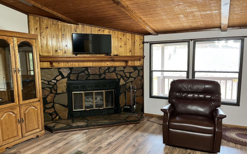 9179 Alexander Road, French Creek, West Virginia 26218, 3 Bedrooms Bedrooms, 6 Rooms Rooms,2 BathroomsBathrooms,Single Family Detached,For Sale,Alexander,10162607