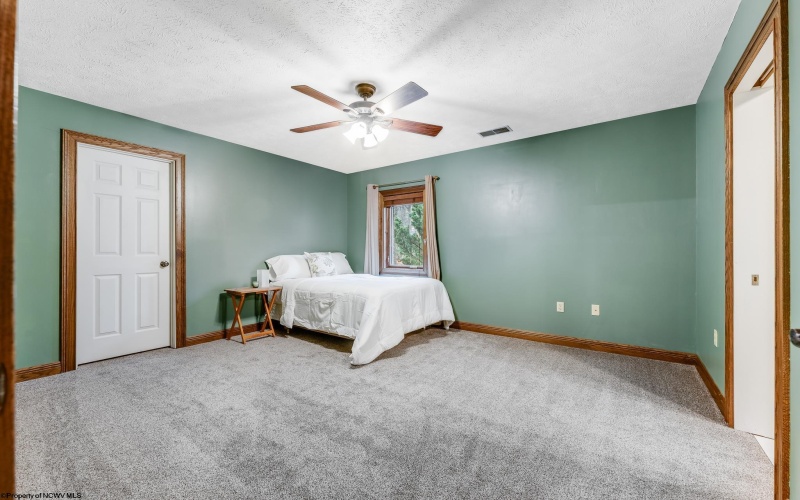 36 Hills Drive, Fairmont, West Virginia 26554, 5 Bedrooms Bedrooms, 15 Rooms Rooms,4 BathroomsBathrooms,Single Family Detached,For Sale,Hills,10162606