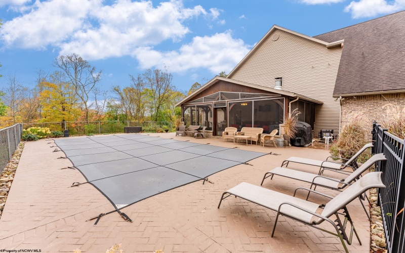 36 Hills Drive, Fairmont, West Virginia 26554, 5 Bedrooms Bedrooms, 15 Rooms Rooms,4 BathroomsBathrooms,Single Family Detached,For Sale,Hills,10162606