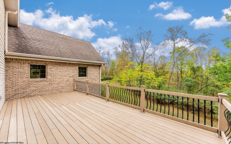 36 Hills Drive, Fairmont, West Virginia 26554, 5 Bedrooms Bedrooms, 15 Rooms Rooms,4 BathroomsBathrooms,Single Family Detached,For Sale,Hills,10162606