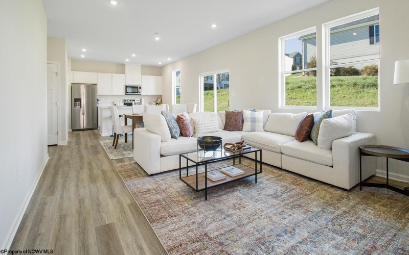 922 Bunker Court, Maidsville, West Virginia 26541, 4 Bedrooms Bedrooms, 7 Rooms Rooms,2 BathroomsBathrooms,Single Family Detached,For Sale,Bunker,10162601