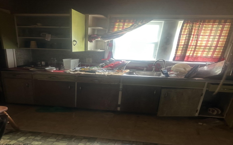 112 Lost Lane, Camden on Gauley, West Virginia 26208, 4 Bedrooms Bedrooms, 9 Rooms Rooms,1 BathroomBathrooms,Single Family Detached,For Sale,Lost,10162598