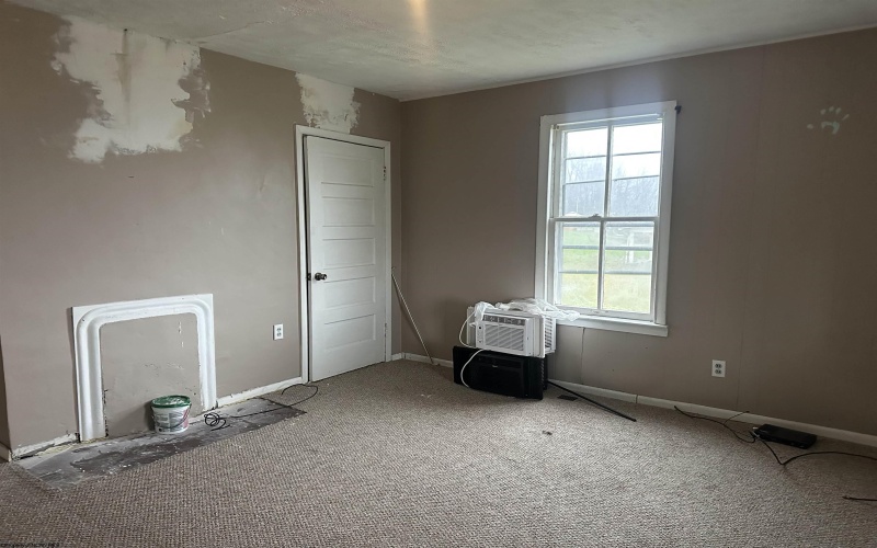 607 Palatine Avenue, Fairmont, West Virginia 26554, 2 Bedrooms Bedrooms, 4 Rooms Rooms,1 BathroomBathrooms,Single Family Detached,For Sale,Palatine,10162609