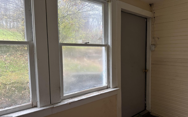 607 Palatine Avenue, Fairmont, West Virginia 26554, 2 Bedrooms Bedrooms, 4 Rooms Rooms,1 BathroomBathrooms,Single Family Detached,For Sale,Palatine,10162609