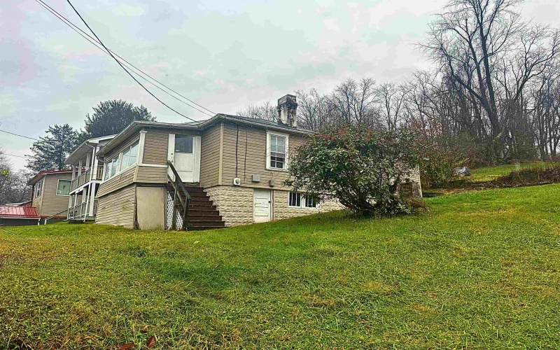 607 Palatine Avenue, Fairmont, West Virginia 26554, 2 Bedrooms Bedrooms, 4 Rooms Rooms,1 BathroomBathrooms,Single Family Detached,For Sale,Palatine,10162609